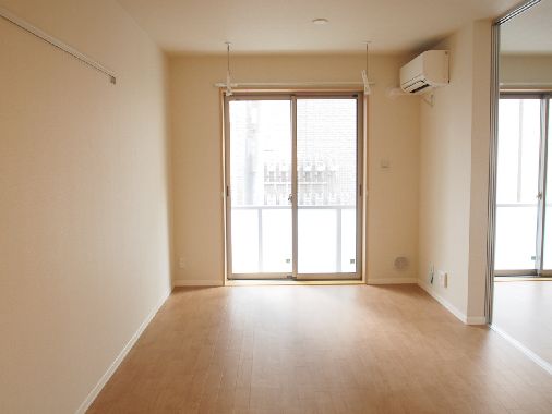 リバーサイドカーサ 103号-2