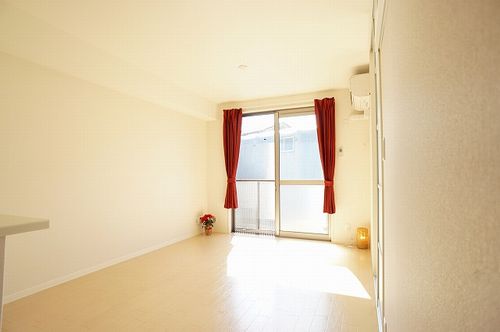 グランシャリオ 203号-2