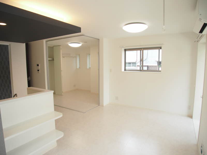 メッゾ　モンテ 102号-4