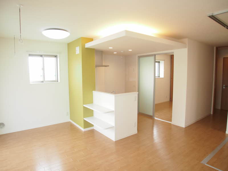 メッゾ　モンテ 302号-4