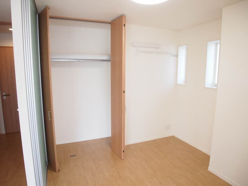 メッゾ　モンテ 302号-5