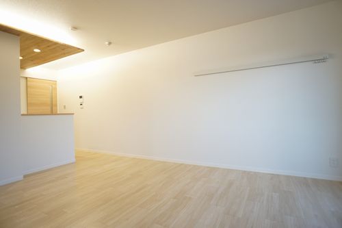 アドラーブル 302号-5