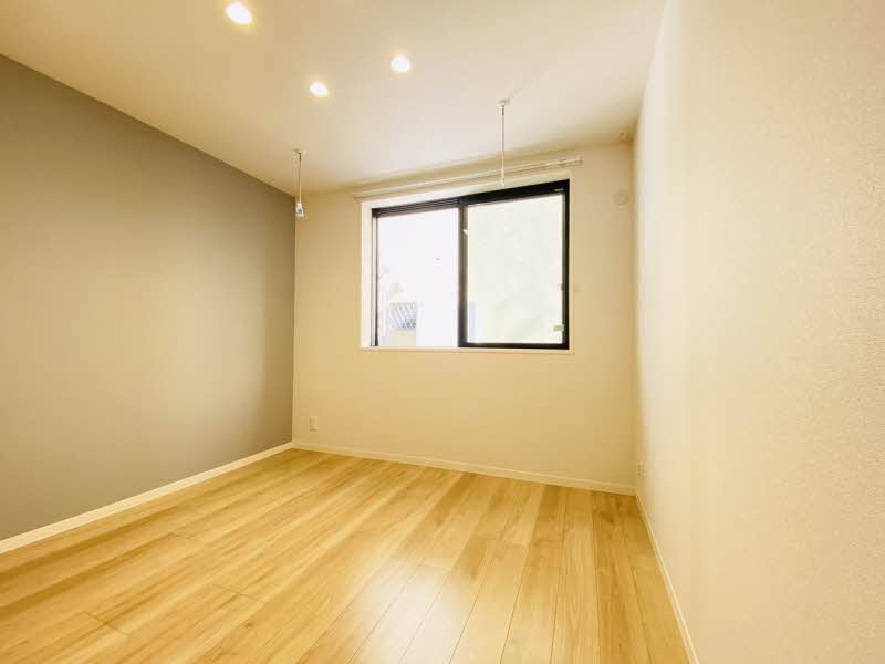 ラ・フレーズ弐番館 102号-4