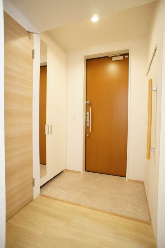 メゾン・ド・アベニール 302号-10