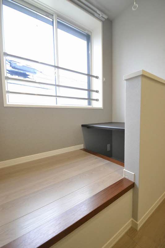 サン スプリング 203号-5