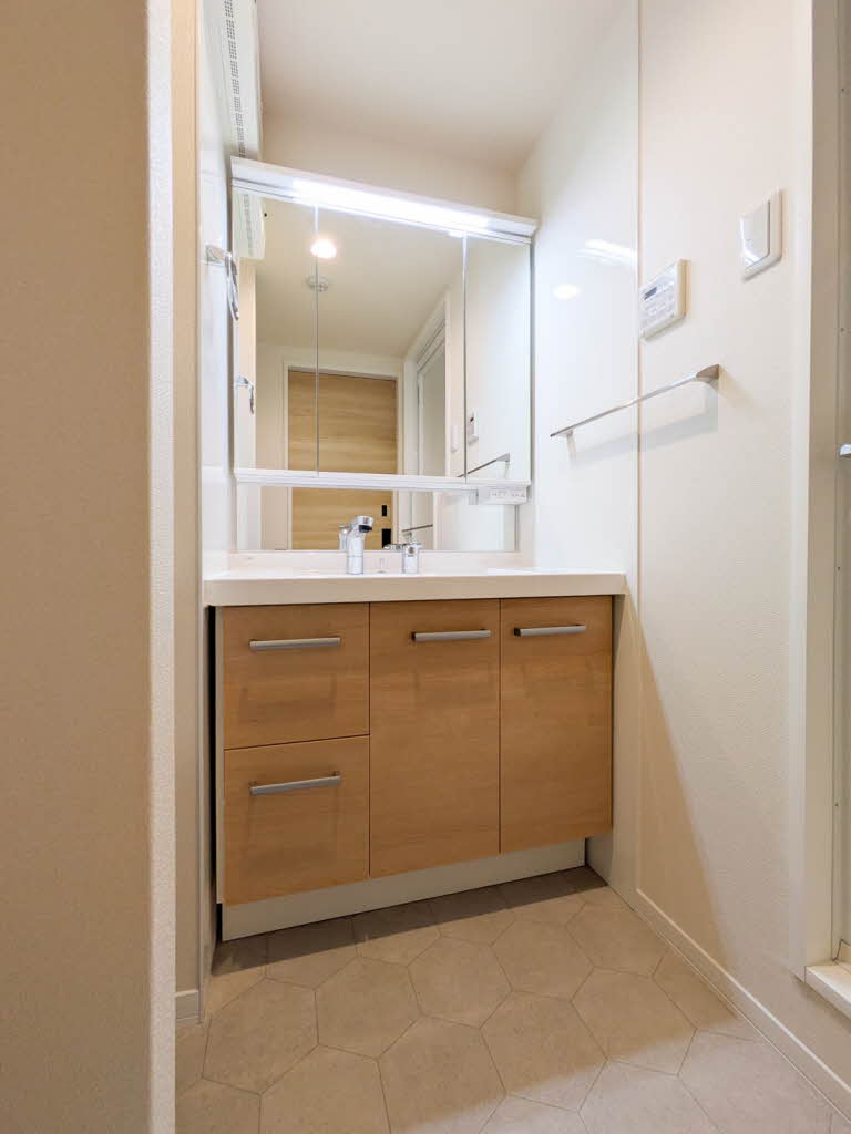 ピノ・グリナージュ 203号-8