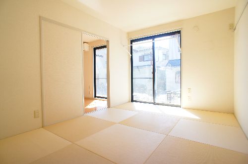 フローラルコート 102号-4