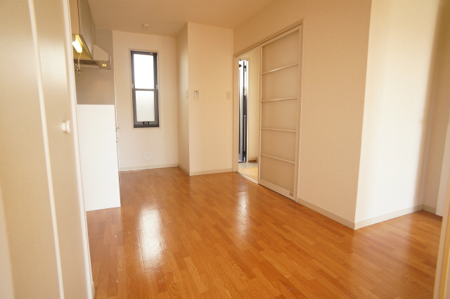 フレンドハウス 202号-8