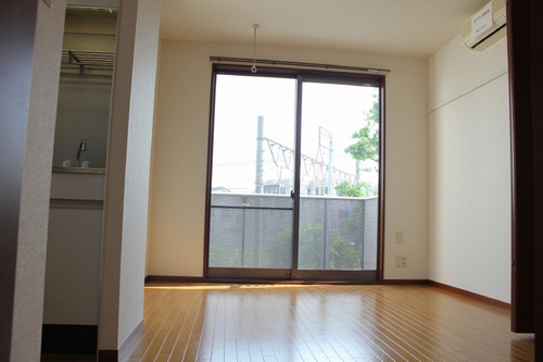 ＣＡＲＥＴＴＡ 202号-4