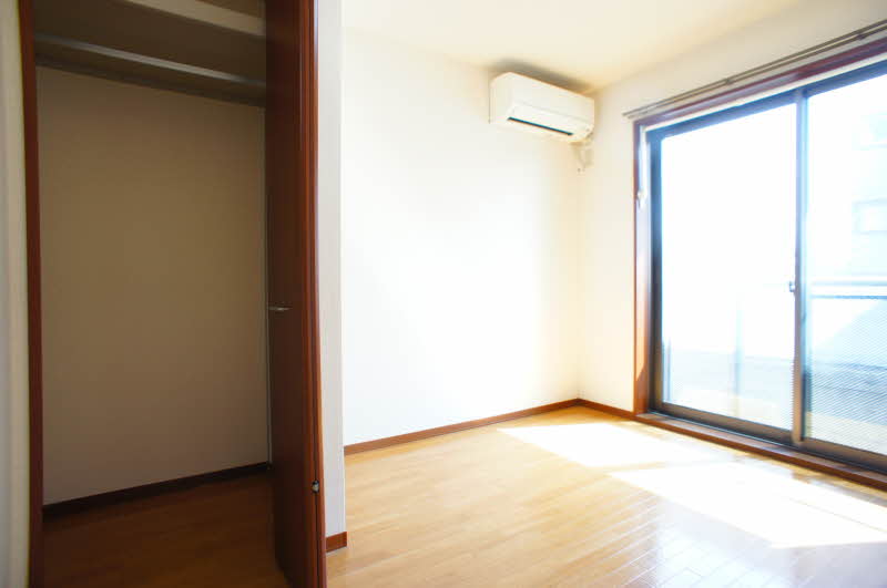 メゾン恵 201号-3