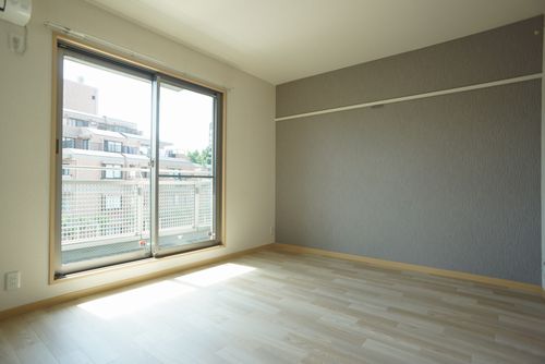 エルレーブ・S 301号-3