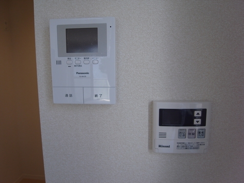 ファミールコート 201号-4