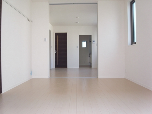 ファミールコート 201号-6