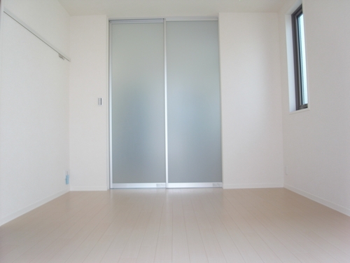 ファミールコート 201号-7