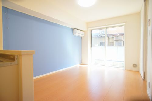 メゾン・ドゥ・ヴィラ 101号-2