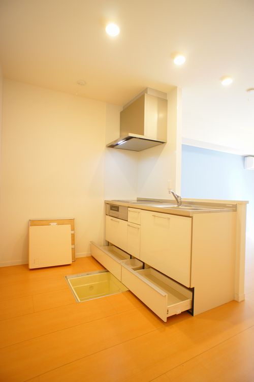 メゾン・ドゥ・ヴィラ 101号-4