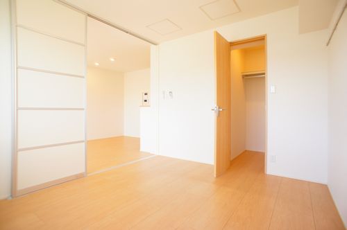 ラヴェール S 305号-6