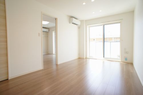 デューボヌール 302号-2