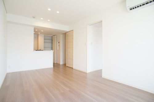 デューボヌール 302号-3