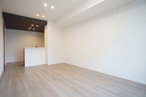 ロワゾーブルー 202号-2