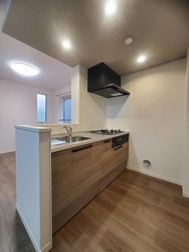 グランド　スクエア　イースト 202号-4