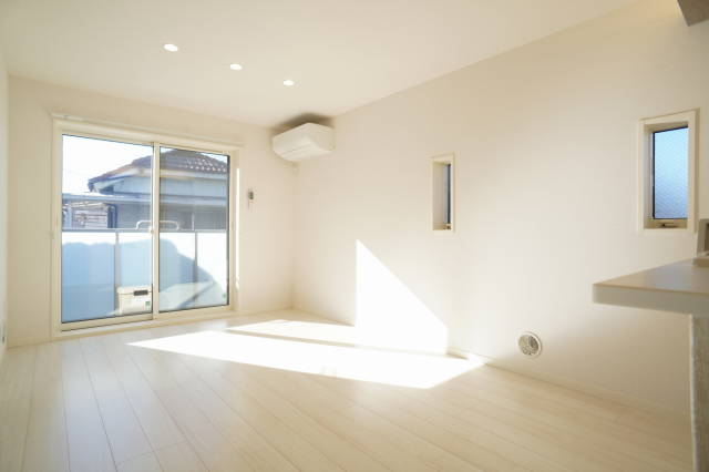 ヒューゲルハイム 201号-2