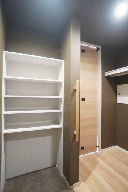 ヒューゲルハイム 202号-11