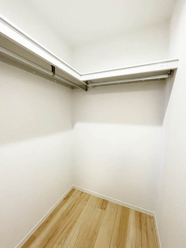 コンドミニオ　エテルナ 301号-8