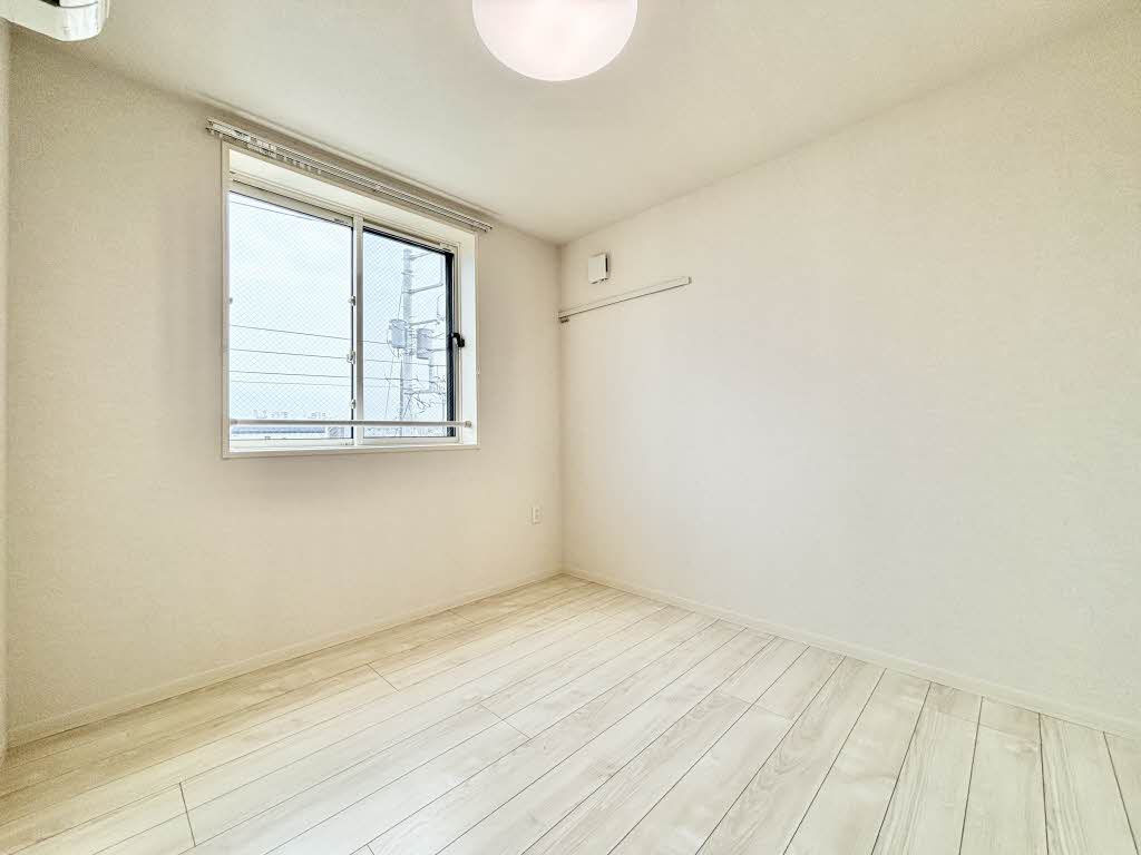 グランファミーユ登戸 301号-5