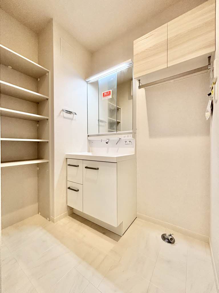 グランファミーユ登戸 301号-9