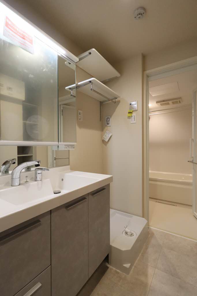 ラ・ベラ・ヴィータ 301号-9