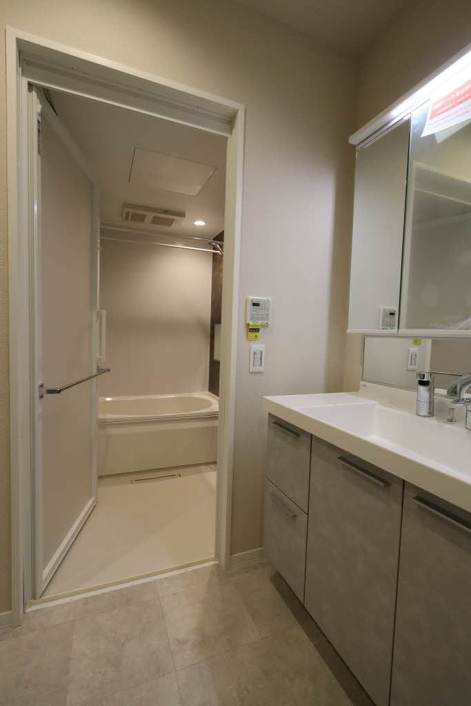 ラ・ベラ・ヴィータ 402号-10