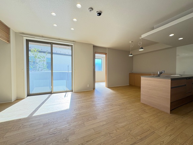 アウリスタ 103号-3