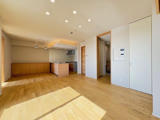 アウリスタ 202号-2