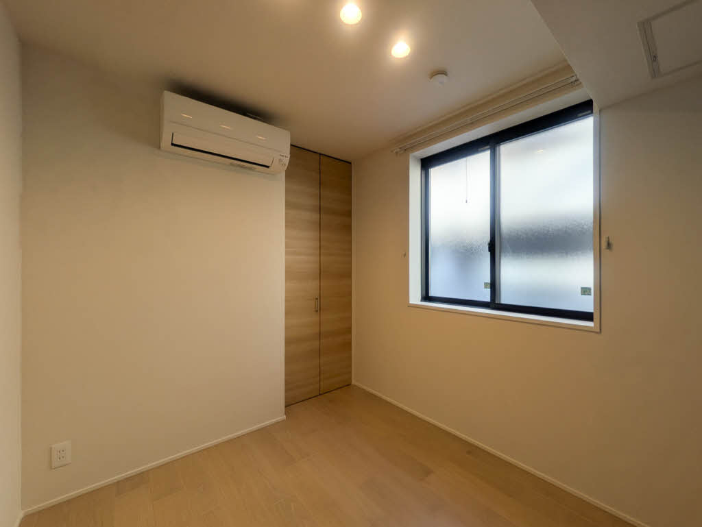 イノヴェーゼ 201号-5