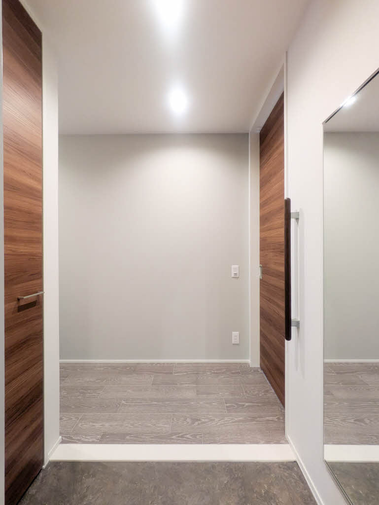 イノヴェーゼ 301号-9