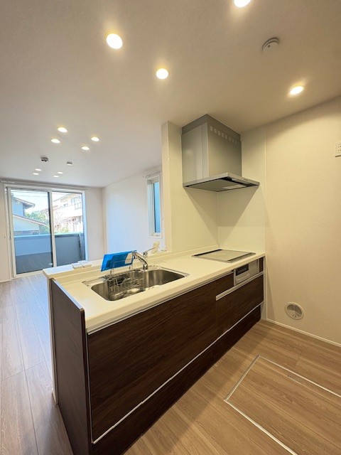 シロポール鷺沼 102号-6