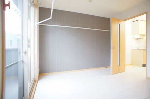 Ｂｉｒｄ　Ｗｏｏｄ　小杉 205号-4