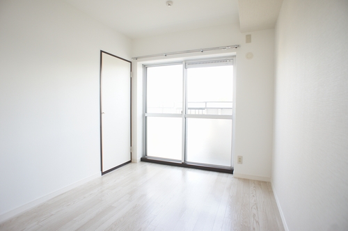 ウッドスクエア二俣川　Ｂ 301号-3