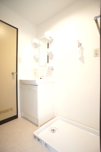 ウッドスクエア二俣川　Ｂ 301号-5