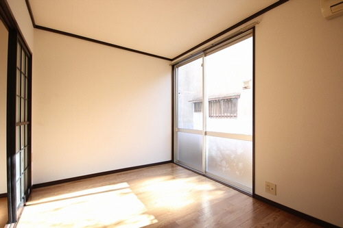 カーサ悠里 102号-4