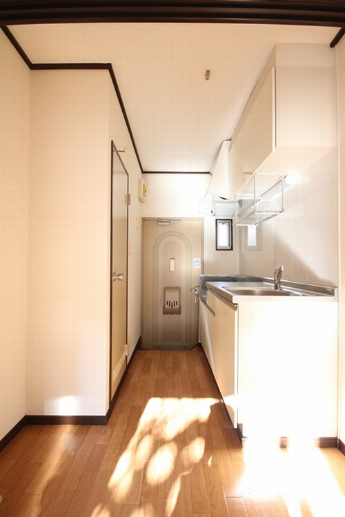 カーサ悠里 102号-5