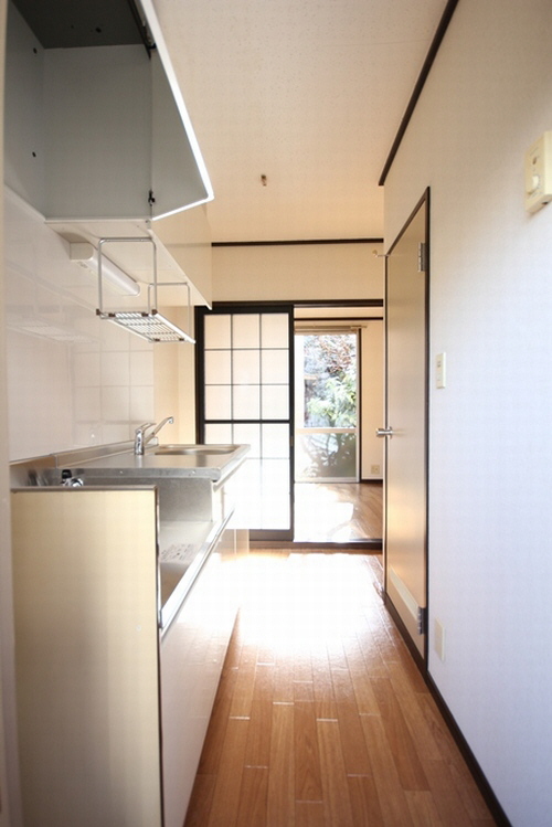 カーサ悠里 102号-6