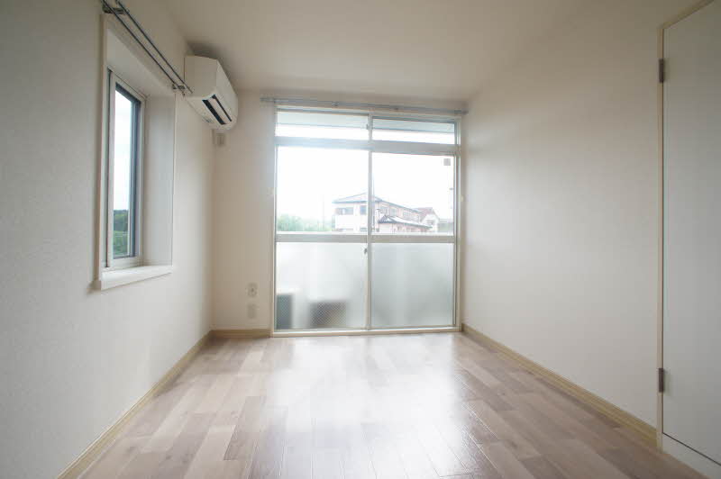 ビューメゾン栗平 201号-2