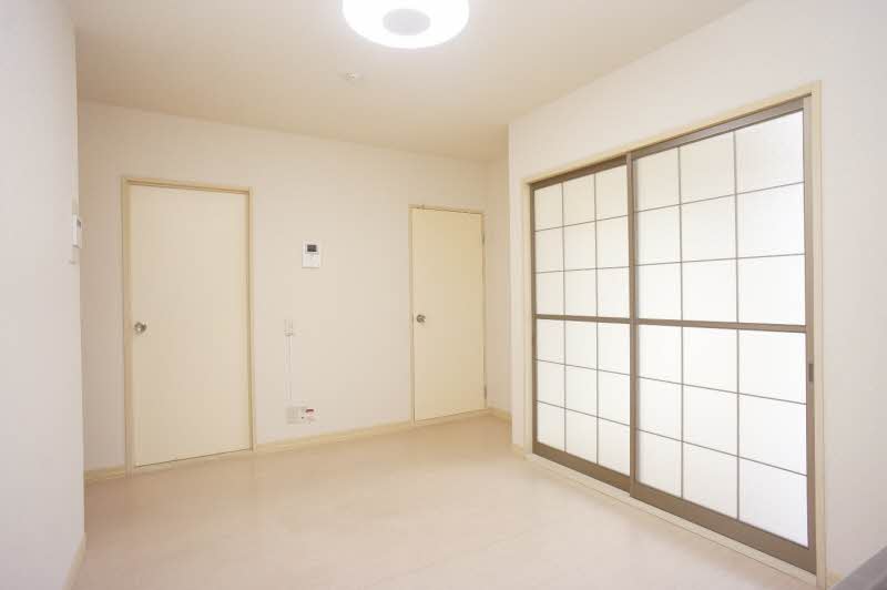 ウエストキャッスル 201号-4