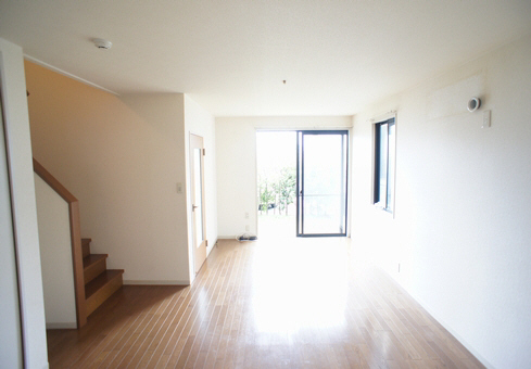 イーストハイツ 101号-3