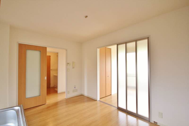 リバーサイド 202号-3