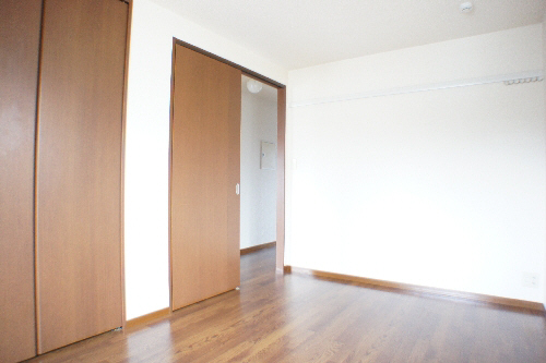 ヒルサイド善行Ⅰ 201号-6