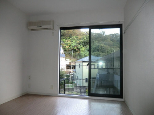 ミア・コート金沢文庫 105号-8