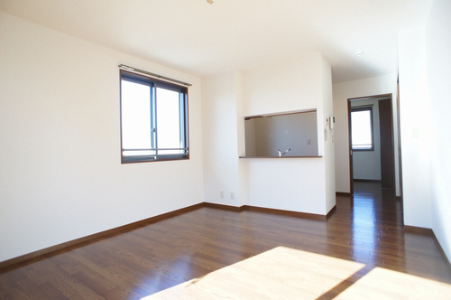 メイプルタウン六番館 202号-3